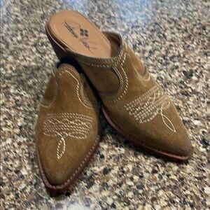 Brown Embroidered Mules